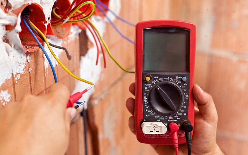 besoin d'un électricien Paris 7